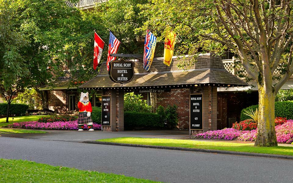Royal Scot Hotel & Suites Victoria Bagian luar foto